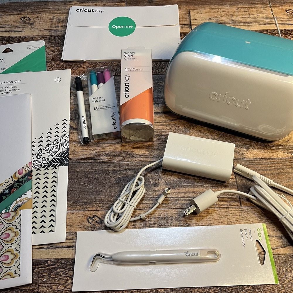 Cricut Joy Machine Bundle Lot Vinyl Pens Weeder Iron-On Deluxe Paper NEW